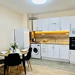 Malinova Stylish Apartment